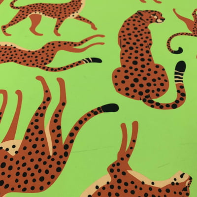 Crepe Porcelana Leopardo Fundo Verde